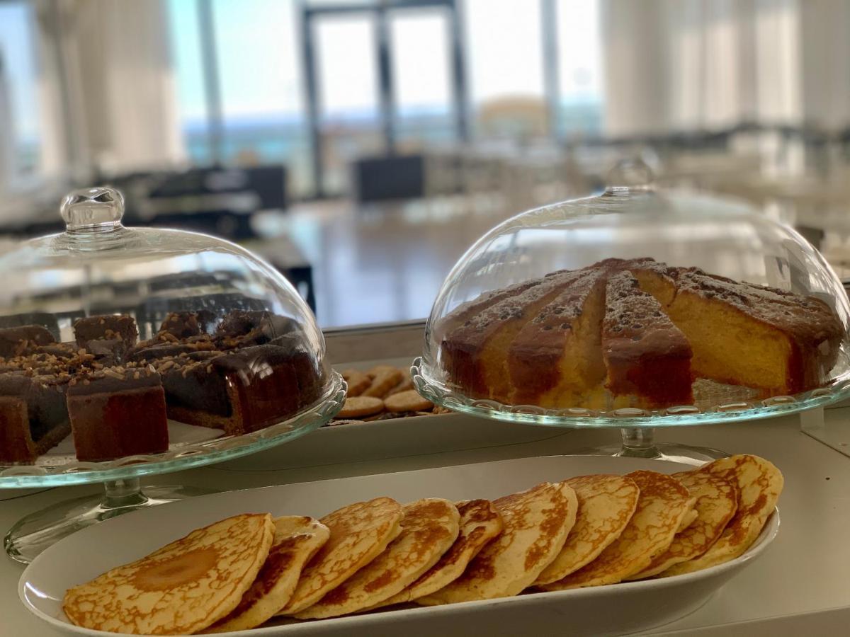 Hotel Tritone 里米尼 外观 照片