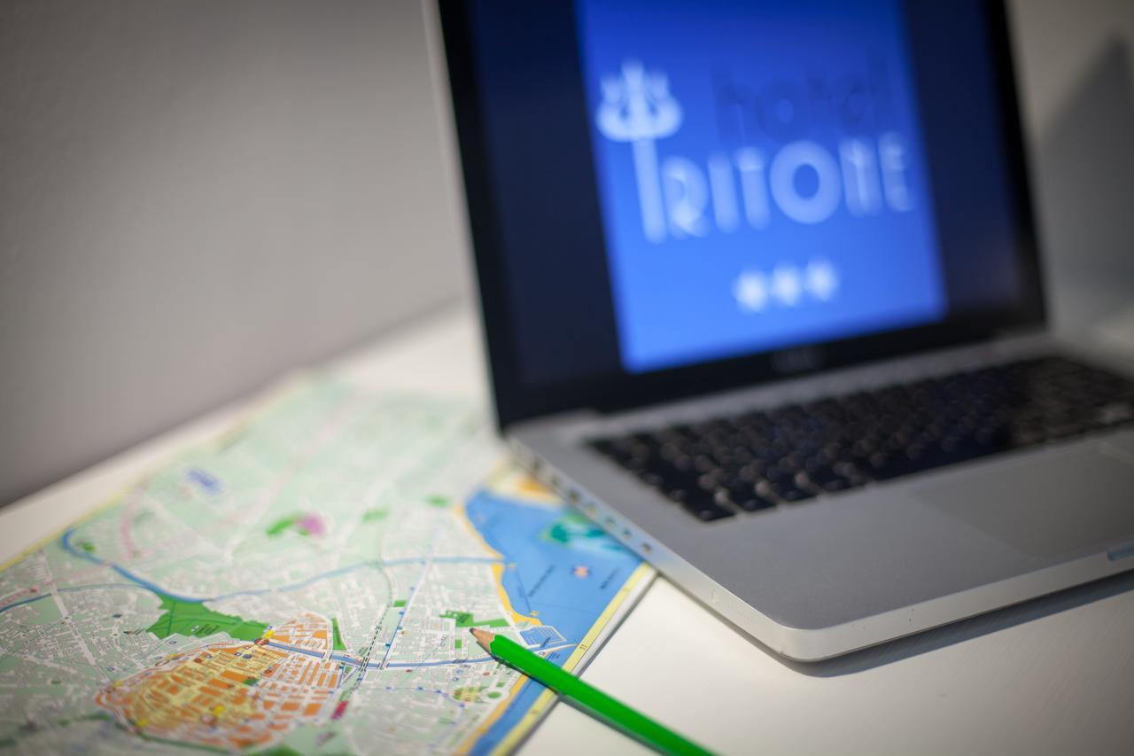 Hotel Tritone 里米尼 外观 照片