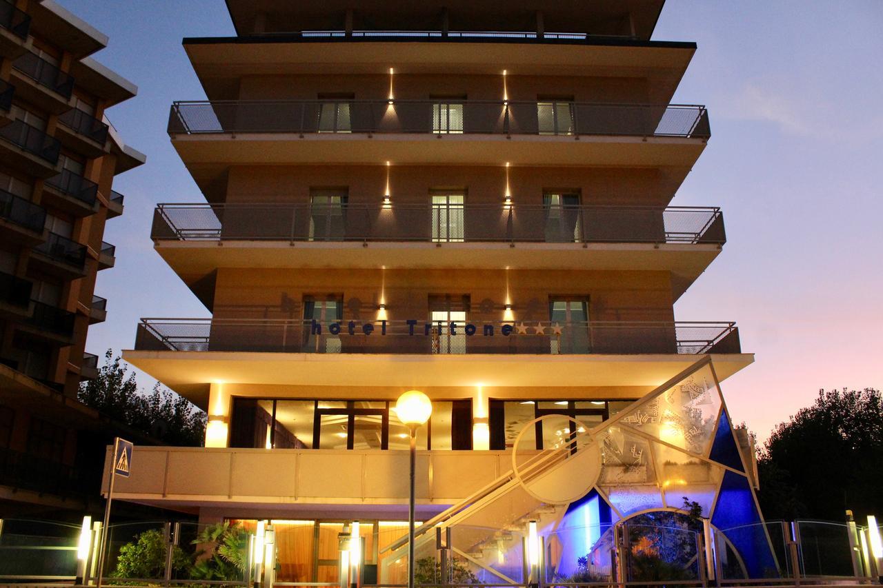 Hotel Tritone 里米尼 外观 照片